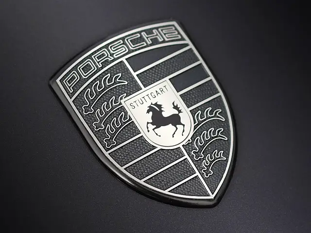 Porsche-logo-640x480.jpg