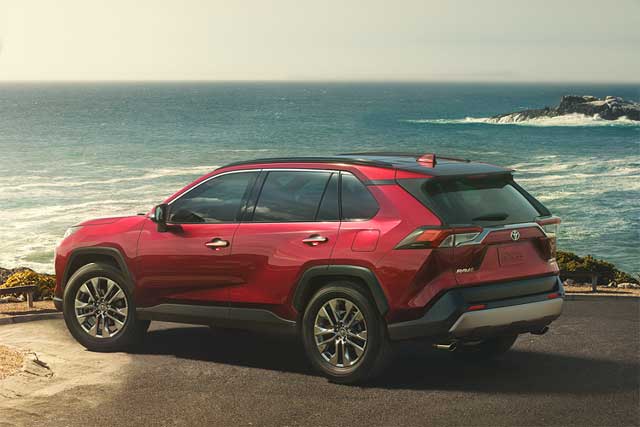 The Top 10 Best-Selling Vehicles in the U.S. in 2019: #4. Toyota RAV4