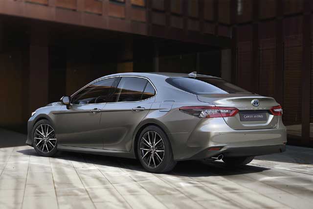 The Top 10 Best-Selling Vehicles in the U.S. in 2020: #6. Toyota Camry
