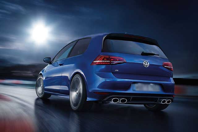 10 Fastest 4-Cylinder Cars: Ranked by 0-60 MPH: #3 Volkswagen Golf R