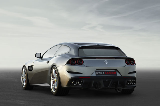 Top 10 Fastest Ferrari of all Time: GTC4 Lusso