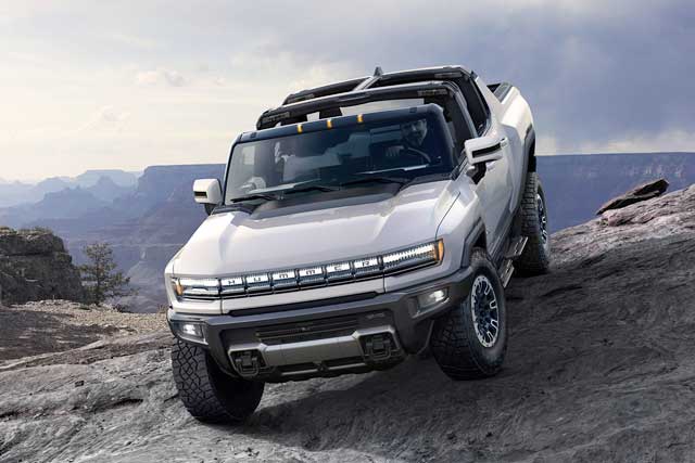 The 6 Most Anticipated All-Electric Pickup Trucks for 2022: 2. GMC HUMMER EV