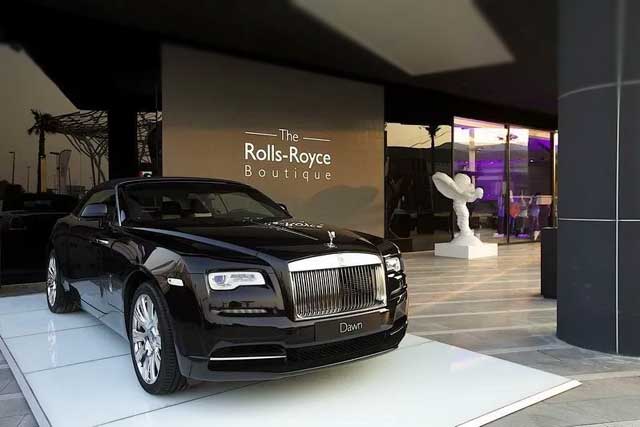 Bentley vs Rolls-Royce: Which Is Better? Rolls-Royce