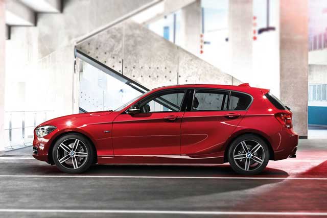 10 Best 3-Cylinder Cars: 9. BMW 118i M Sport