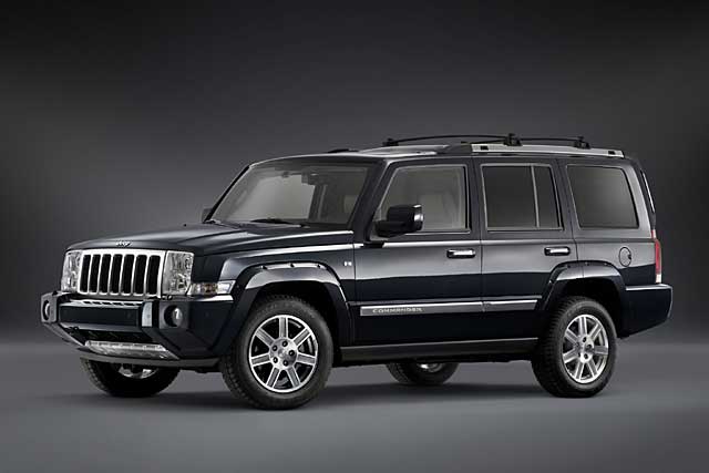 10 Best Jeep Models of All Time: 9. 2006-2010 Jeep Commander 5.7i HEMI V8