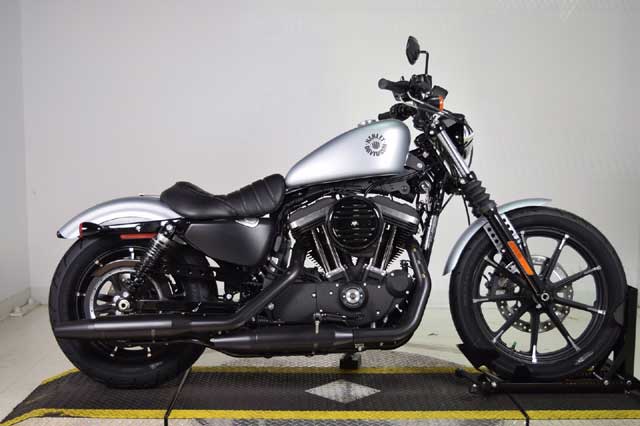 5 Best Lightweight Cruiser Motorcycle: Harley-Davidson ABS Sportster Iron 883