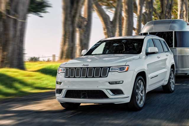 The 7 Best Midsize SUVs for Towing: Jeep Grand Cherokee