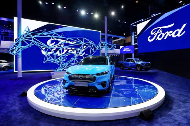Top 10 Best-Selling Car Brands in Canada in 2020: #1. Ford