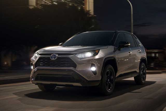 The Top 10 Best-Selling SUVs in the U.S. in 2019: #1. Toyota RAV4