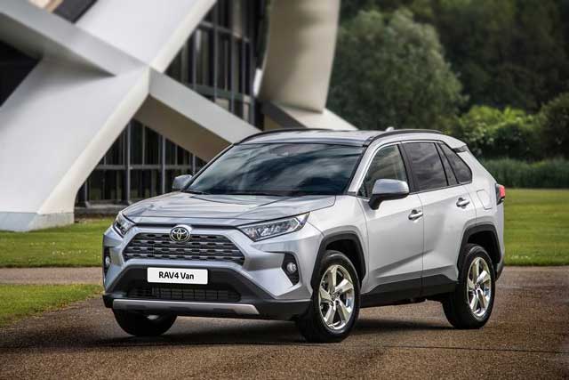 The Top 10 Best-Selling SUVs in the U.S. in 2020: #1. Toyota RAV4