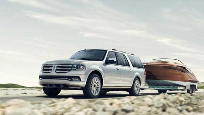Best SUVs for Towing a Boat