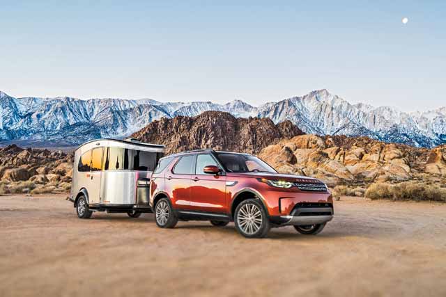 The 7 Best SUVs for Towing: Land Rover Discovery