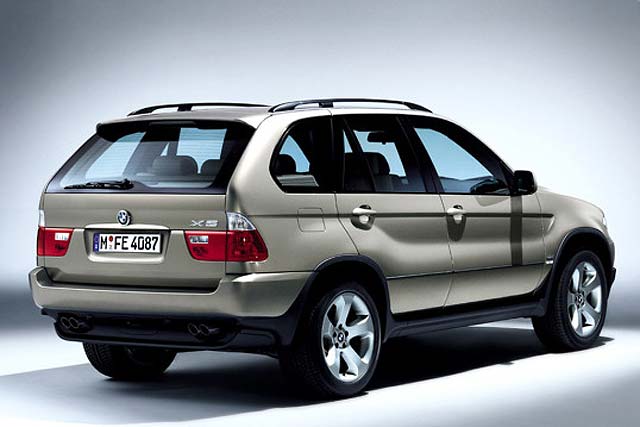 Best V8 Cars Under 10K: BMW X5 4.4i Aut. 2003