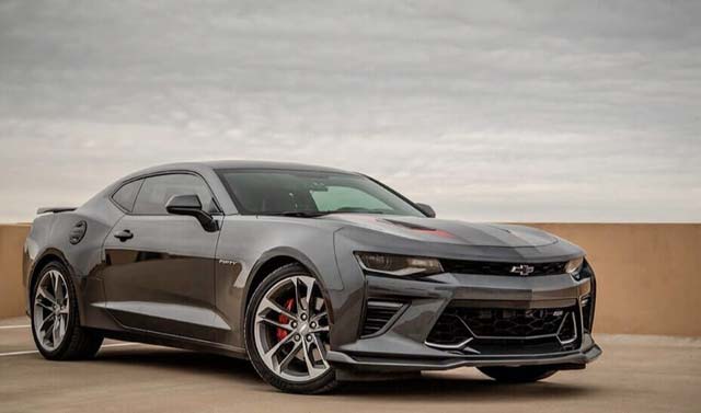 Best V8 Cars Under 10K: Chevrolet Camaro Coupe 6.2L V8