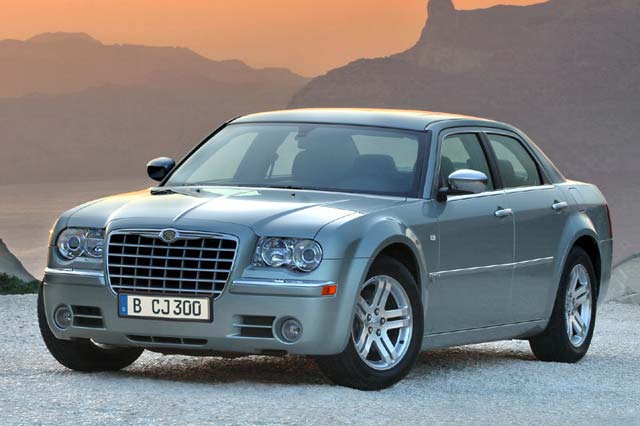 Best V8 Cars Under 10K: Chrysler 300C 6.1 V8 SRT8