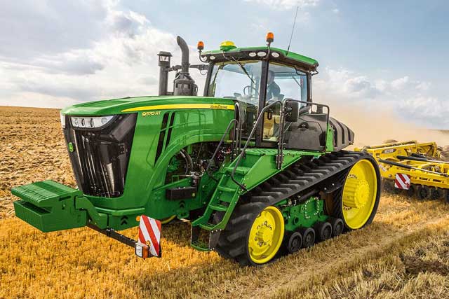 5 Biggest John Deere Tractors: John Deere 9570RT Scraper Special