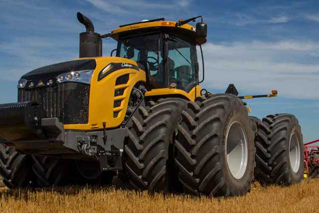 5 Biggest Tractors in the World: AGCO Challenger MT975
