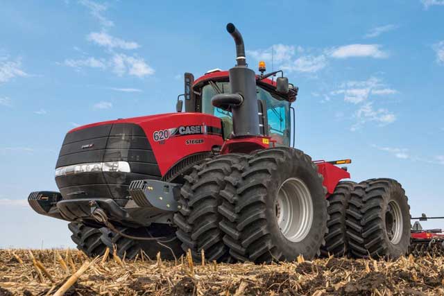 5 Biggest Tractors in the World: Case IH Steiger Quadtrac 620