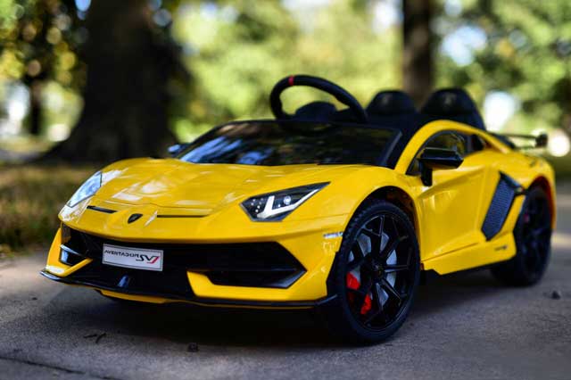 10 Cool Toy Cars For Kids To Drive: Performante
