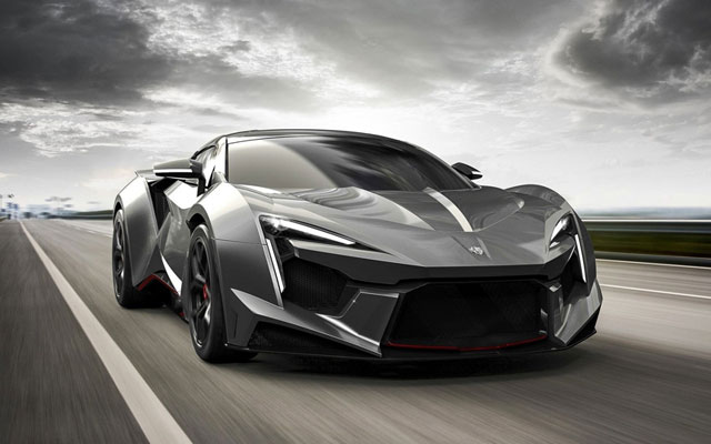 W Motors Fenyr SuperSport