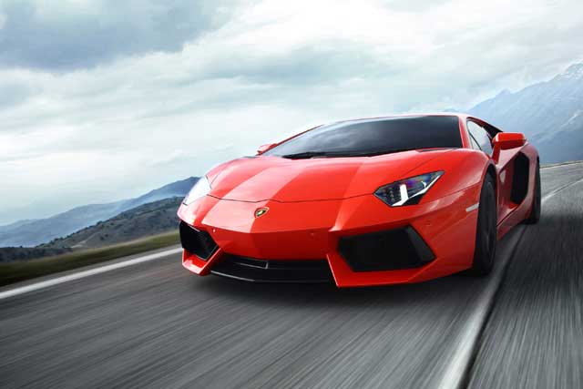 Top 7 Fastest Lamborghini of all Time: Aventador LP 700-4