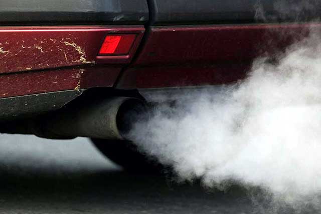 6 Signs that Mean Your Car is Crying for Maintenance: 4. Exhaust Leaks and Fumes