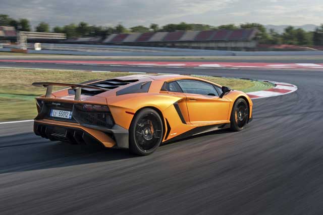 Lamborghini Aventador SuperVeloce LP750-4