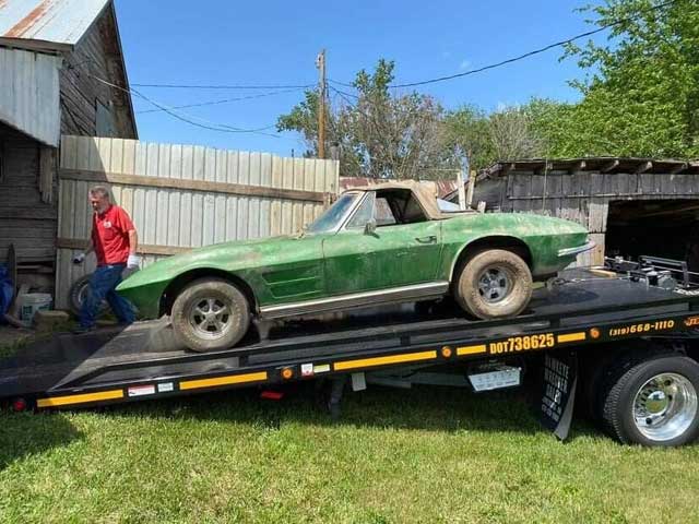 Barn Find 1964 Corvette Has Something Unexpected Under the Hood